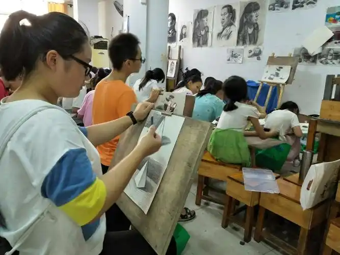 培训2018年暑期新村路校区,0基础素描班段老师带的学生习作和学生画画