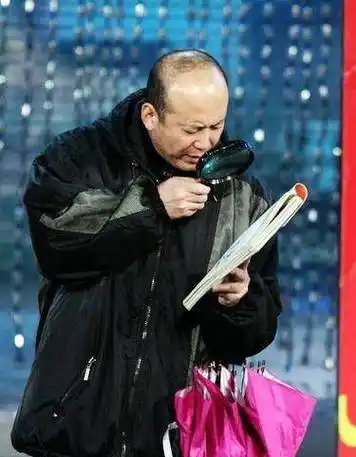 郭达:和倪萍恋爱无果,和搭档蔡明分道扬镳,还好吴芳一直在身边_小品