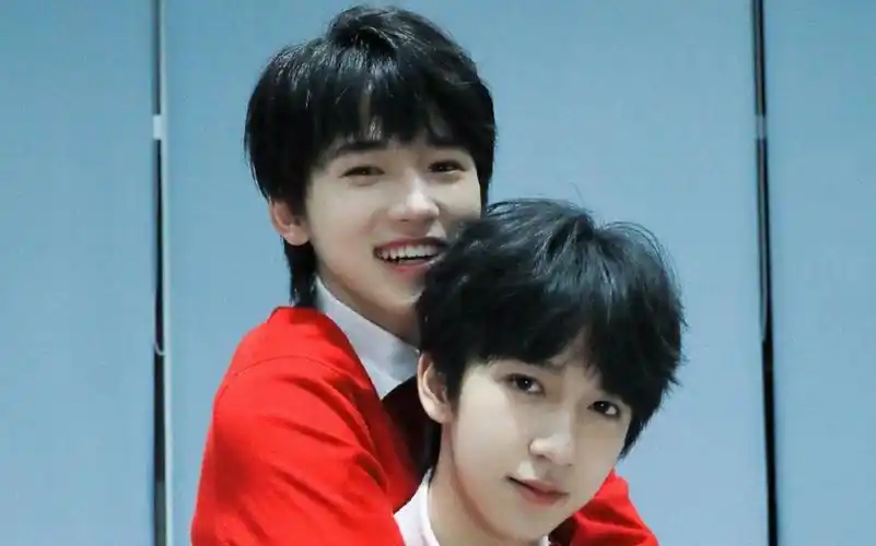 【霖轩|轩霖】霸道霖霖和快乐小狗轩轩_哔哩哔哩_bilibili