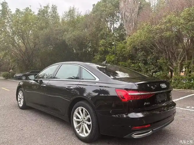 19年奥迪a6l一手车极品车况全液晶仪表喜欢的把握