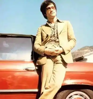 功夫之王丨祝李小龙生日快乐!