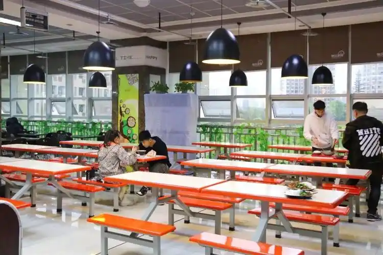 探秘大学食堂重庆文理学院