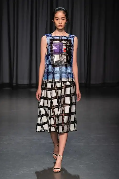 伦敦时装周marykatrantzou2019春夏系列