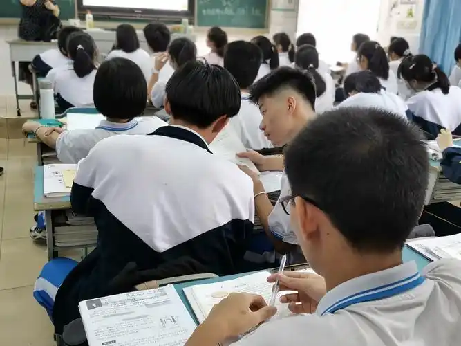 2019-2020学年第二学期海口实验中学高中部高一年级化学组师徒结对