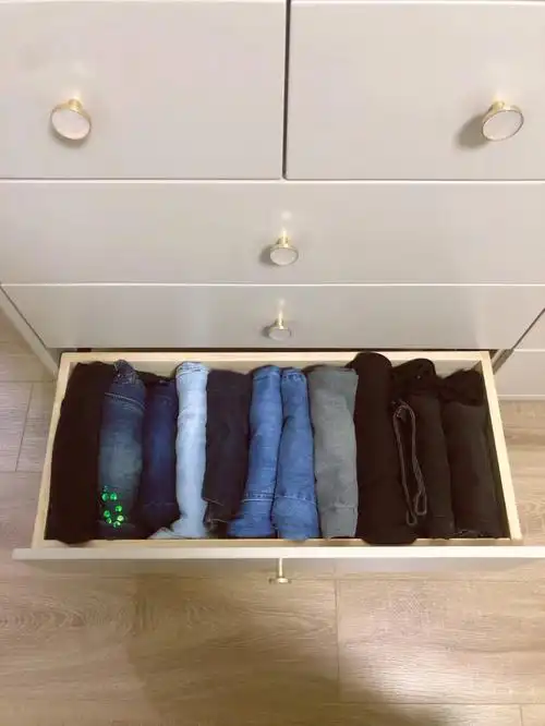 如何收纳衣服超省空间_羊毛衫要怎么收纳省空间_品牌羊毛打底衫