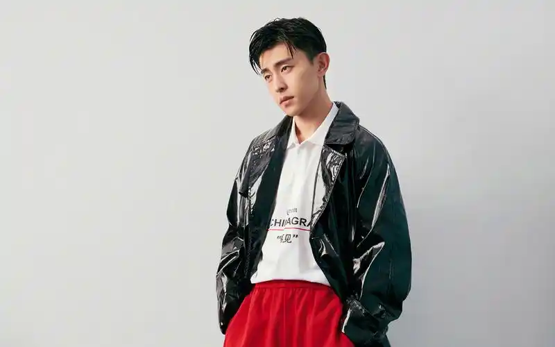 首页 桌面壁纸 邓伦帅气图片高清电脑壁纸上一张下一张查看原图