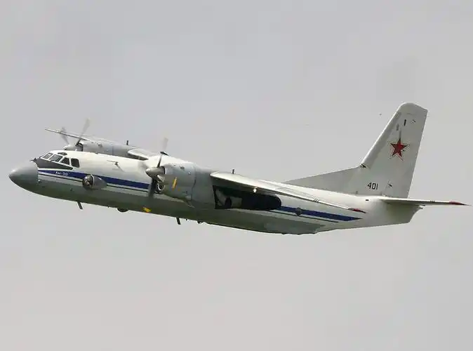 苏联时期的安26运输机至今俄罗斯还在使用