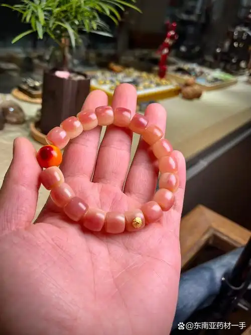 极品#纯手打磨,原色骨串,百年难得大尺寸,爆满蝌蚪