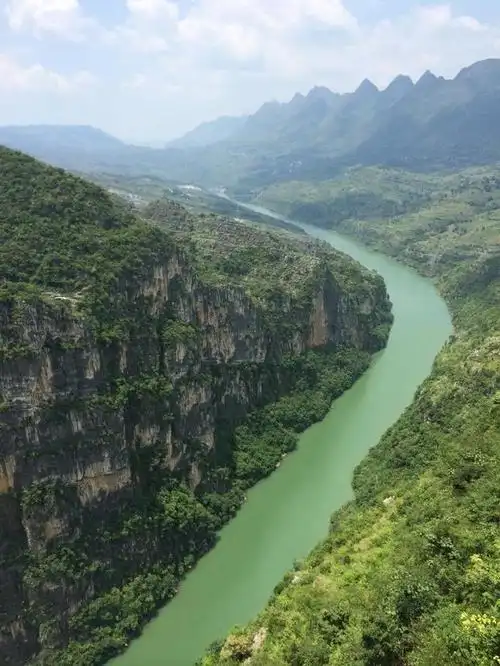 地球裂缝花江大峡谷,北盘江最美的景致,岩溶景观博物馆