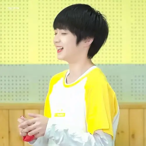 人类幼崽到底能有多可爱!养成之光刘耀文!(持更)