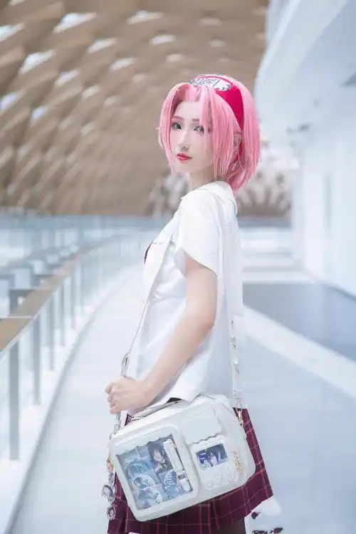 火影忍者春野樱cosplay正片春野樱私服