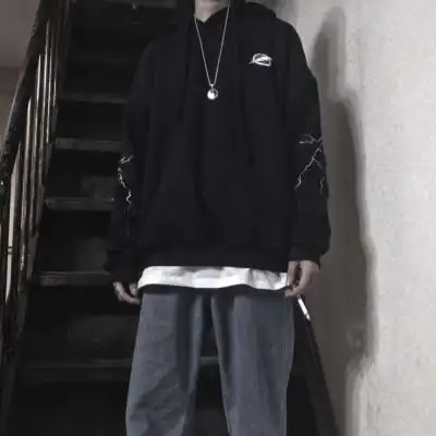 软锦男生挡脸部位头像