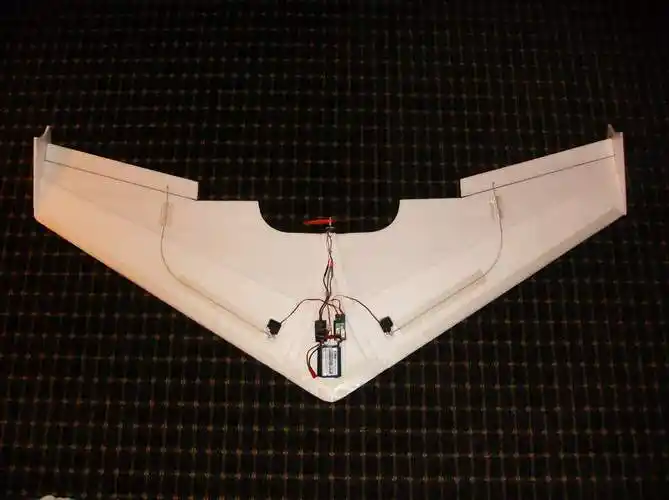 转贴- 制作简易的 divinity kfm翼形 三角翼