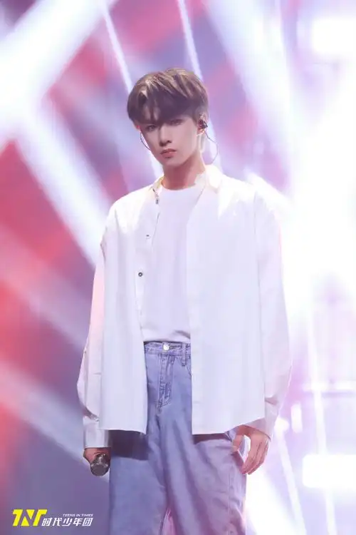 《百忧戒》舞台～@时代少年团队长-马嘉祺@时代少年团-丁程鑫@时代