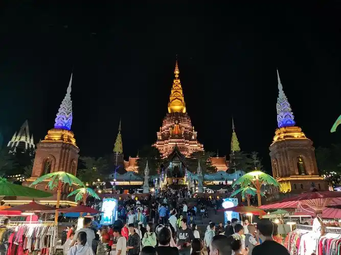 去西双版纳,位于告庄西双景的星光夜市是一定要去的_高清图集_新浪网