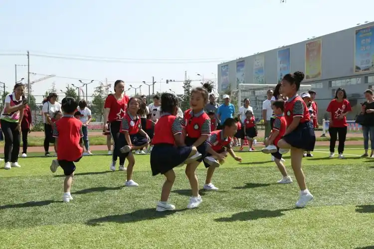 闻喜县直幼儿园,庆六一亲子趣味运动会
