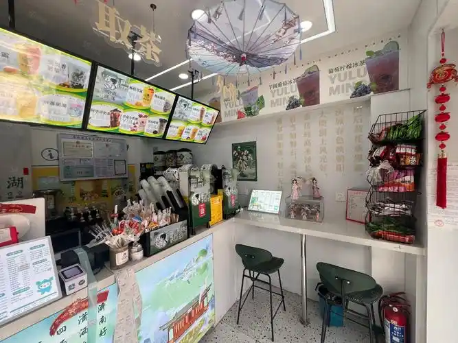 【15图】盛辉转铺银座十字路口西北角冷饮店转让,聊城东昌府金鼎雨落