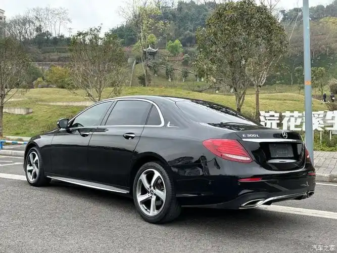 奔驰e300价格下跌你还值得拥有吗