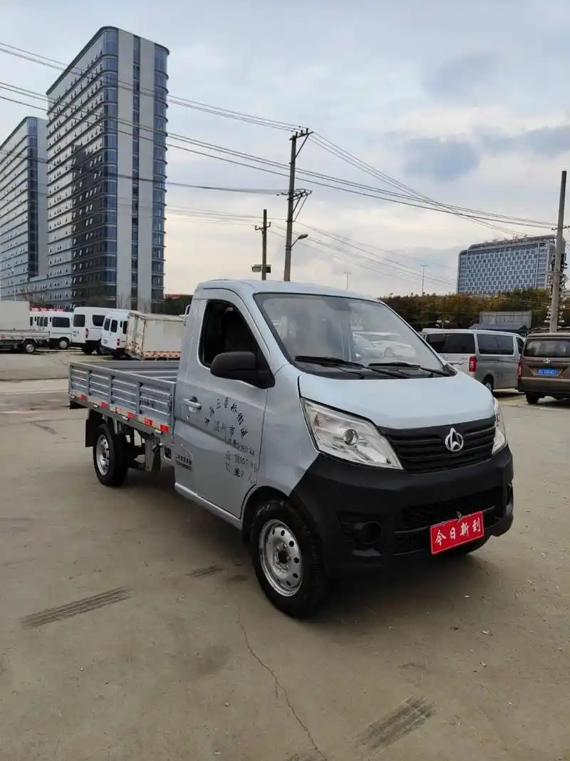 长安小卡 2015年2月份上牌的长安栏板货车,车况杠杠的