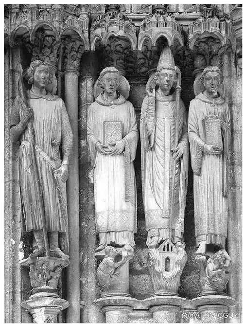 罗马式艺术发展了两百多年之后,到了12世纪,在法国又有一种新的艺术