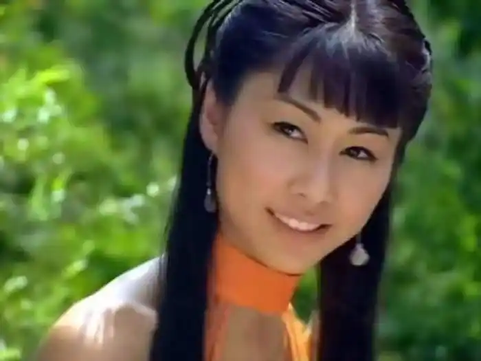 绾绾--胡定欣.《大唐双龙传》.