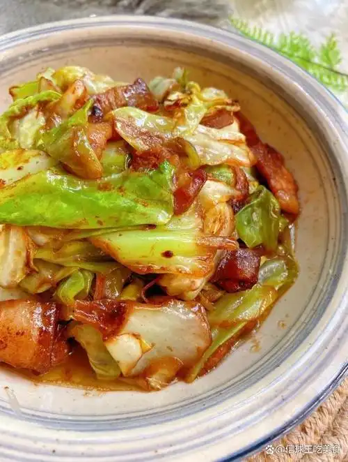 下饭神器简单好做之炒包菜