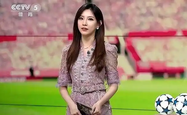 《天下足球》20年,体坛女主播"天花板"马凡舒清纯依旧