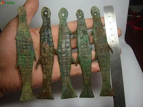 欣赏西周铜鱼9条