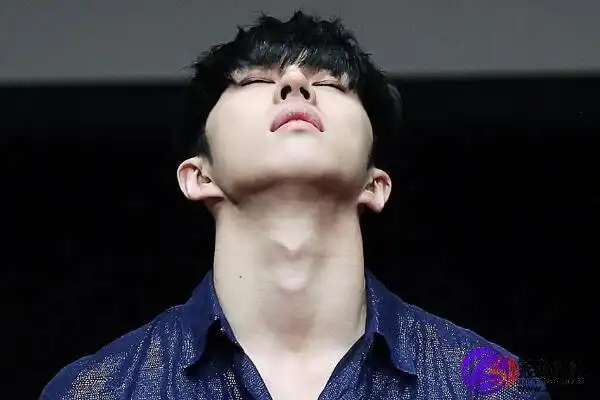 脖子喉结上有个痣好不好 喉结有痣好吗