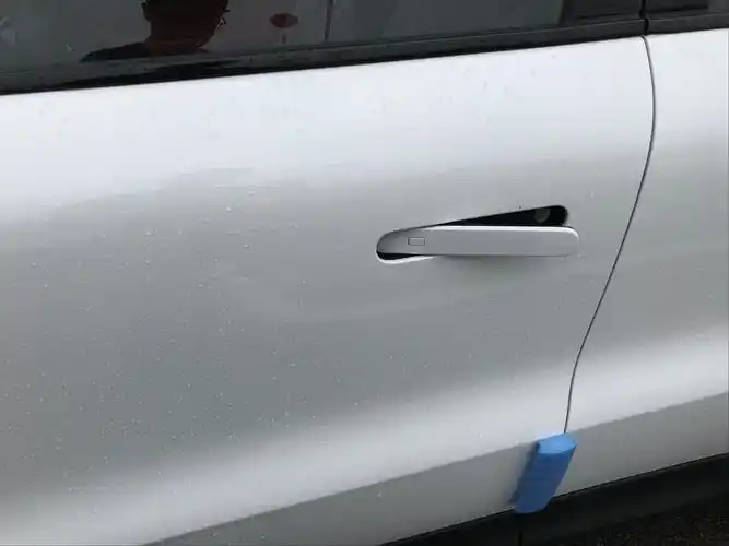 图为隐藏式门把手开启后的效果图