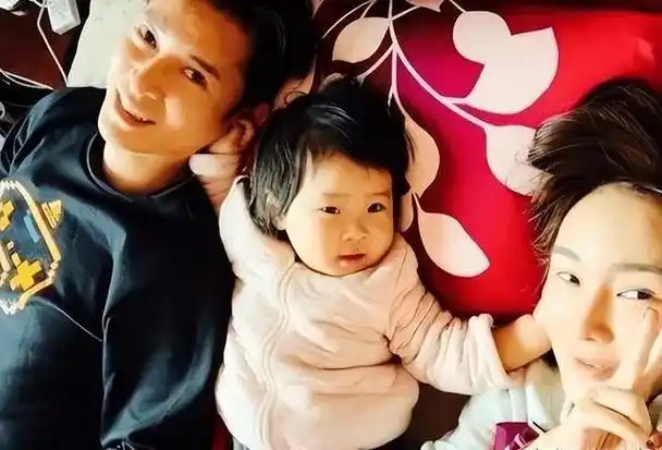 演员韩栋我这辈子最正确的决定就是将经纪人娶回家