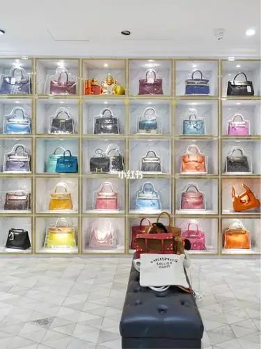 奢侈品包包照片墙品牌包包背景墙法国包包专柜奢侈品包包墙面800平