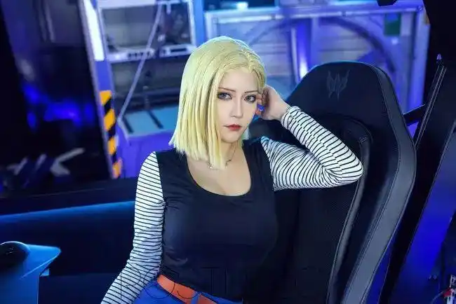 摄影 后期:文君出镜:蛋黄mayo_原作:龙珠