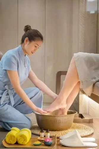 299元抢媛spa1380元全身spa80分钟套餐洗浴净足闻香spa全身按摩热石快