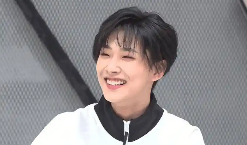 胡烨韬在《创造营2022》比赛中,虽然暂时只拿到25名