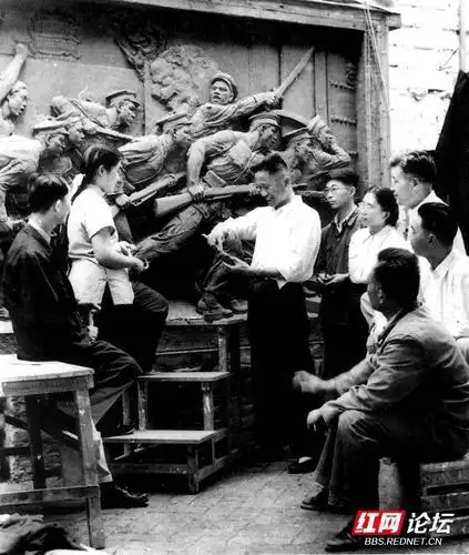 庆祝建党百年迎接党的二十大新歌词老照片