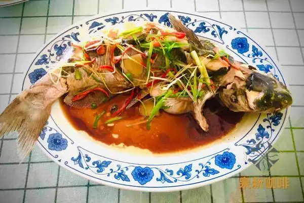 清蒸梭边鱼的做法_菜谱_香哈网