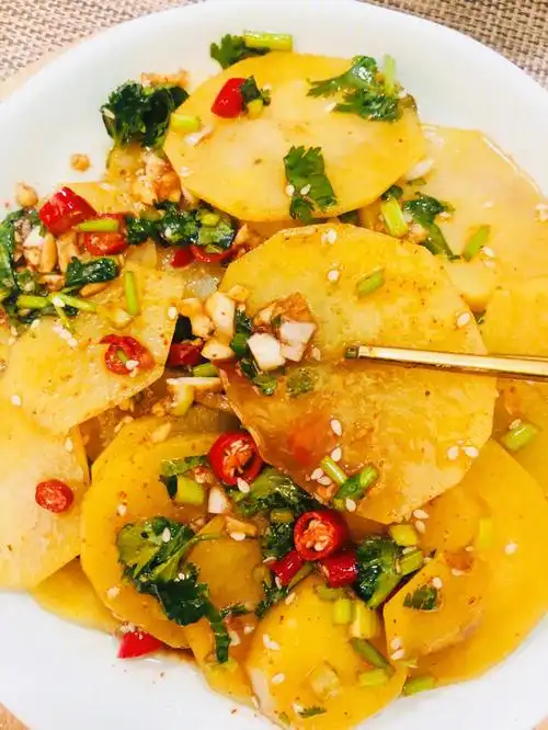 我天成本1块钱的凉拌土豆也太好吃了吧