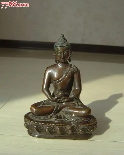 清代铜释迦摩尼佛像.高:13.6厘米