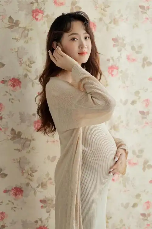 服装孕妇摄影唯美卡其色开衫影楼主题写真大肚影楼服装