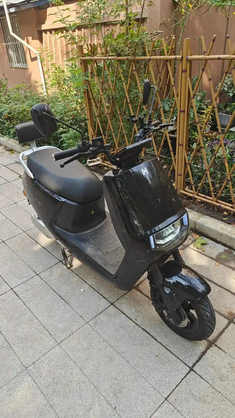 电动车转让,牌子是哈啰电车,买了一年没到,9成新.有app有 - 抖音