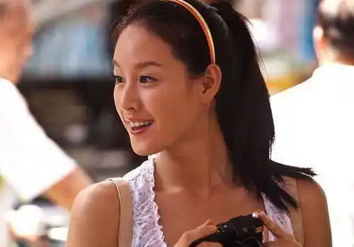 曾恺玹:曾经众人仰慕的"清纯女神",29岁却为爱隐退娱乐圈_合作_爱情