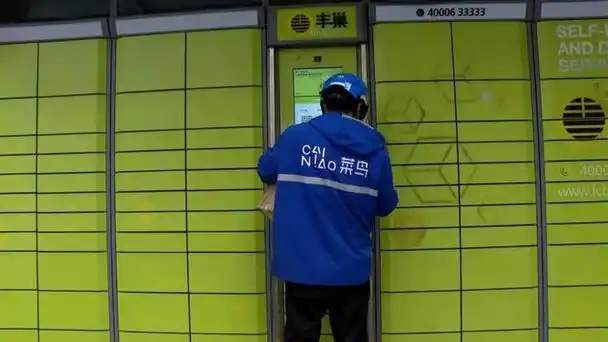 市民询问后上门比较方便,快递也不至于出现一些风险.