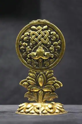 清代镀金佛八宝吉祥结