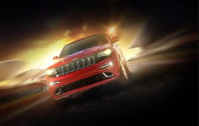 绚丽的车灯装饰效果,这个效果是一张比较常规的逆光环境中的汽车广告