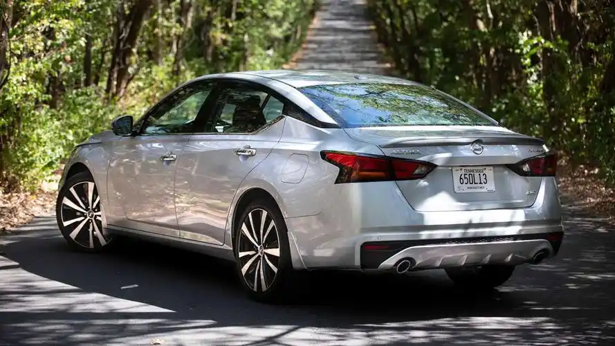 9款车型2种动力2021款日产天籁海外市场开售