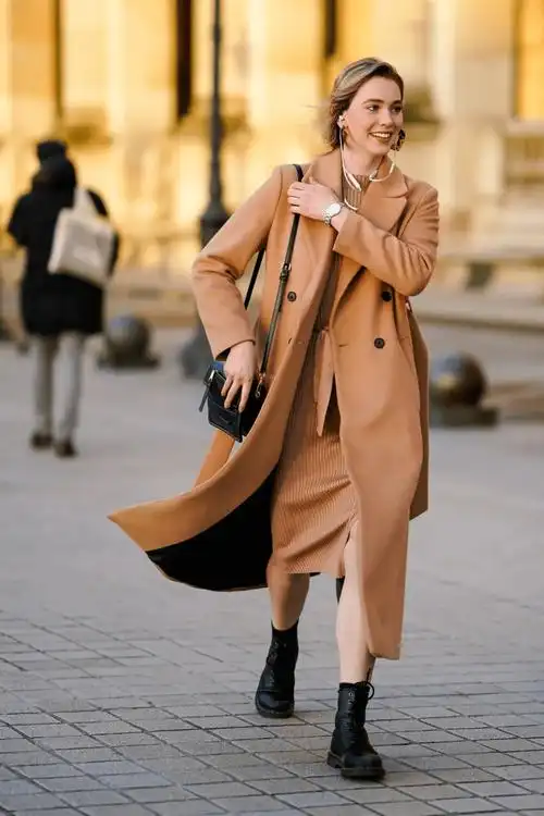 秋冬穿搭,越简单越高级!_衣着