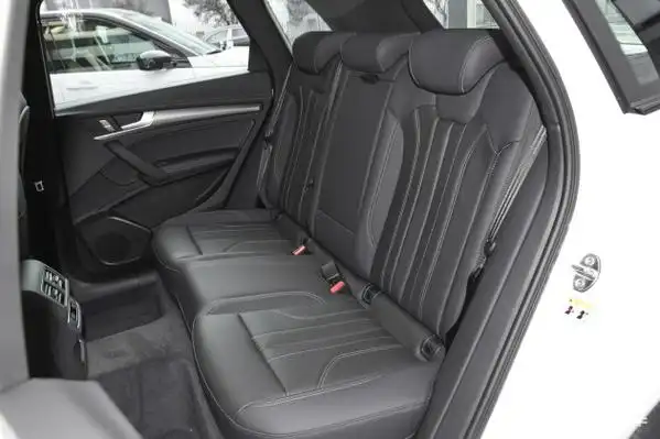 奥迪q5l空间-后排-发动机-易车