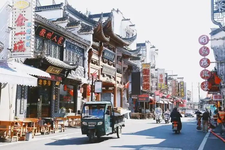 水墨徽州(四月的水墨徽州,)