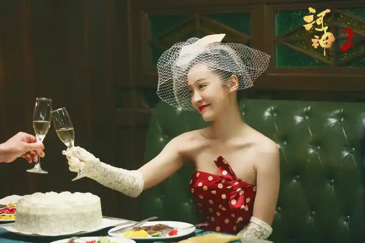 陈芋米再演河神2化身记者直面悬案